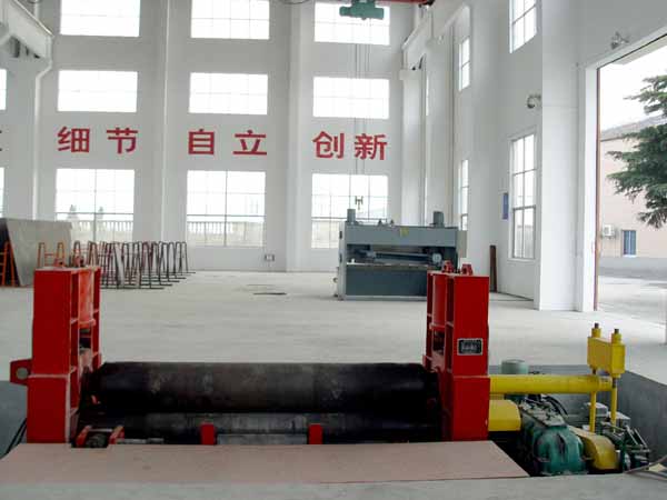 2500×20大型三輥卷板機